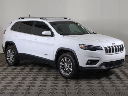 Used 2021 Jeep Cherokee Latitude Lux image 2
