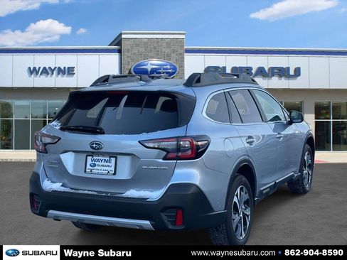 Used 2022 Subaru Outback Limited image 3
