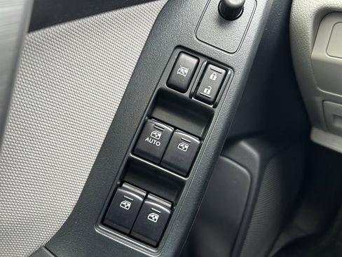 Used 2015 Subaru Forester 2.5i Premium image 19