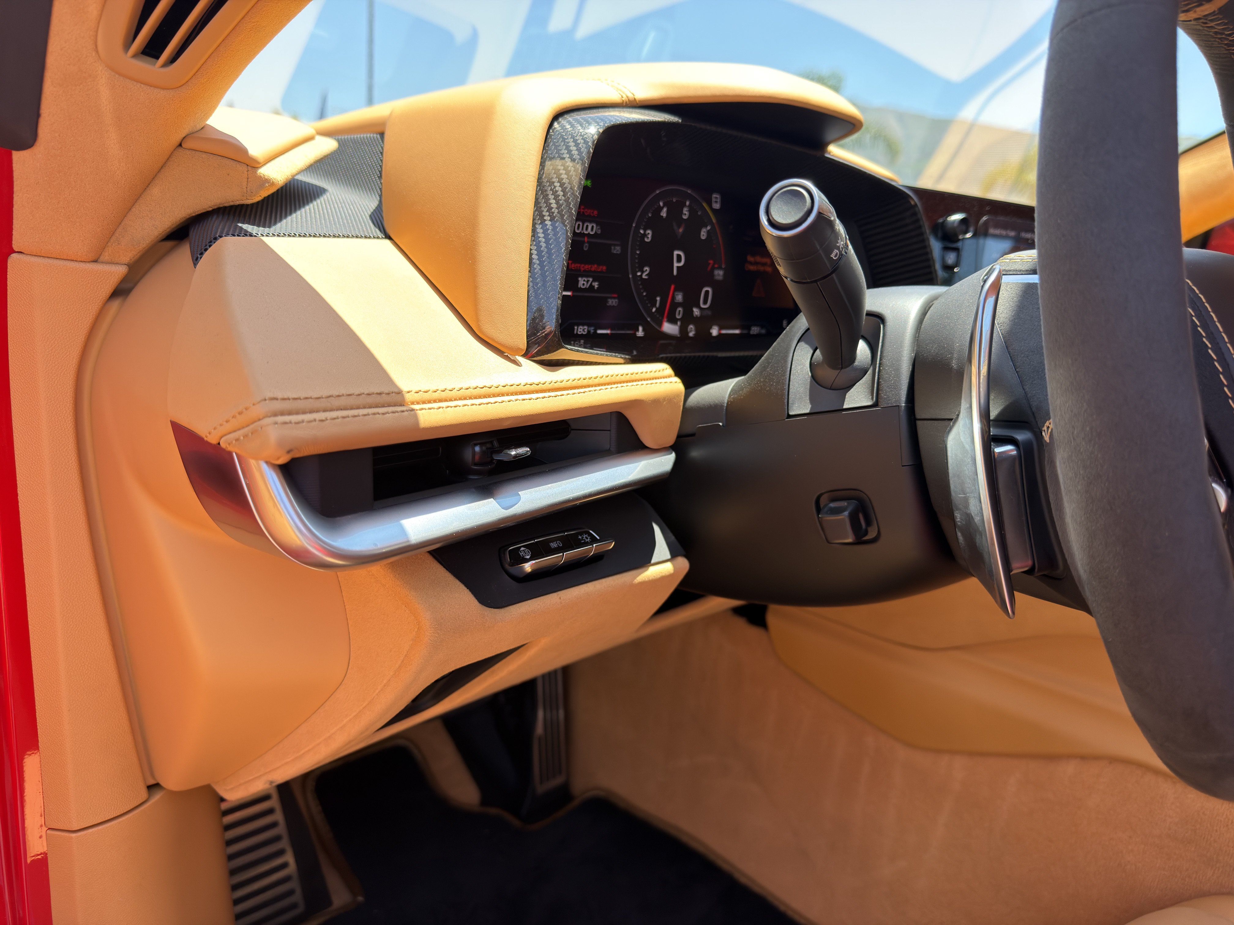 Used 2022 Chevrolet Corvette Stingray Premium Conv w/ Z51 Performance Package RWD image 17