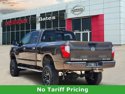 Used 2016 Nissan Titan SV AWD/4WD image 5