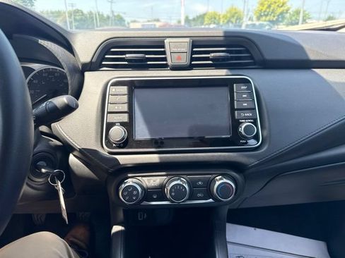 Used 2024 Nissan Versa S FWD image 19