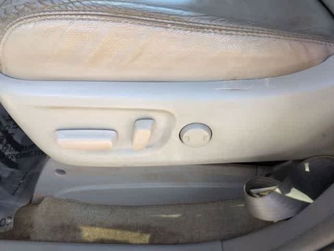 Used 2014 Toyota Sienna XLE FWD image 17