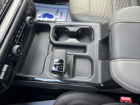 New 2026 Chevrolet Silverado 1500 ZR2 image 23