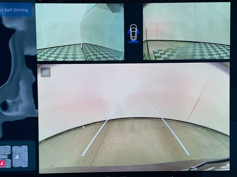 Used 2024 Tesla Model Y Long Range image 22