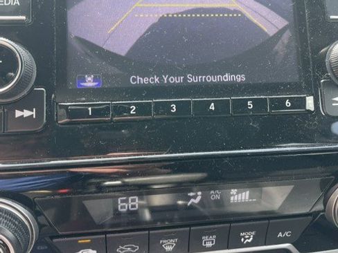 Used 2019 Honda CR-V LX image 6