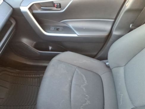 Used 2024 Toyota RAV4 LE image 32