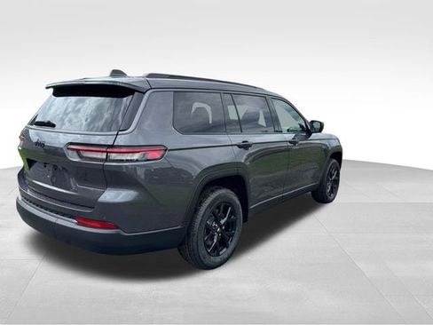 New 2026 Jeep Grand Cherokee L 4WD image 7