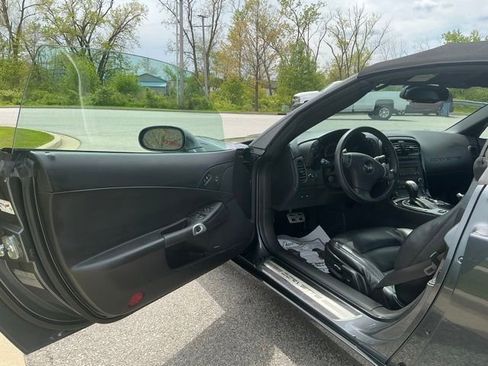 Used 2009 Chevrolet Corvette Convertible w/ Preferred Equipment Group RWD image 14