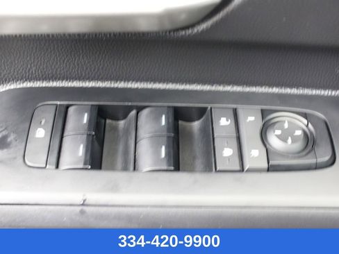 Used 2024 Toyota Tacoma Limited image 17