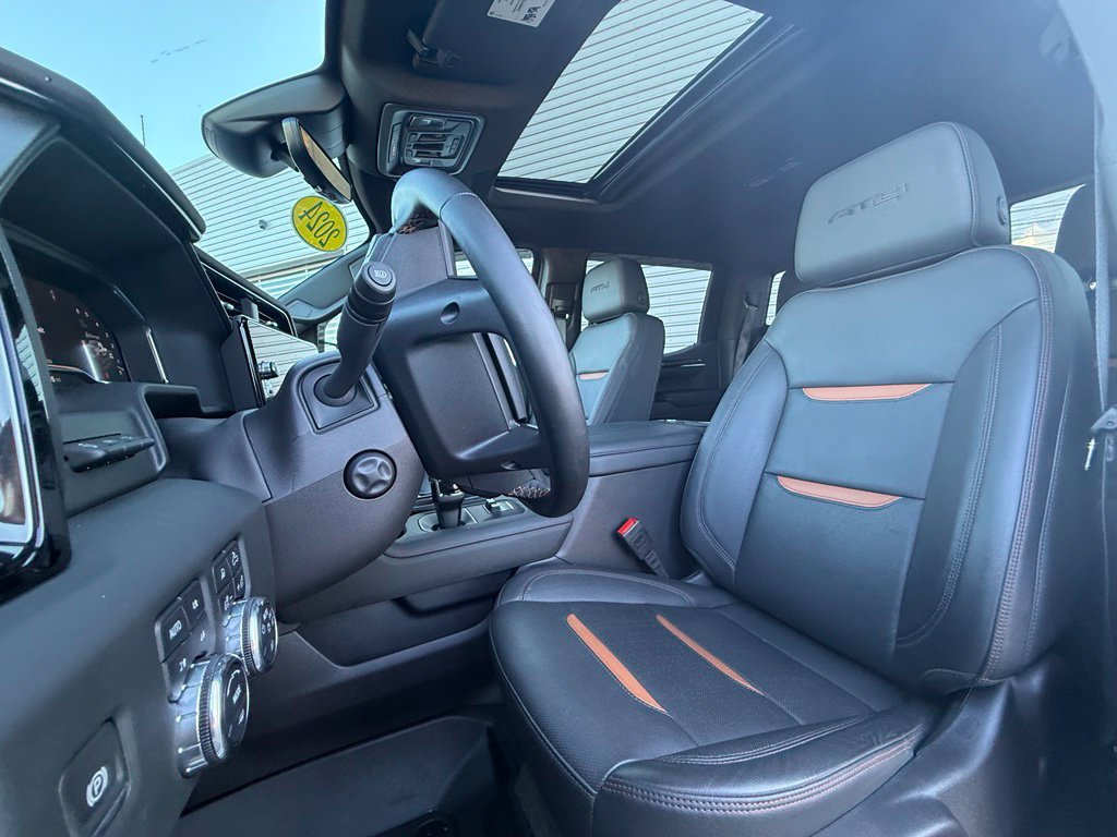 Used 2024 GMC Sierra 1500 AT4 w/ Technology Package AWD/4WD image 4