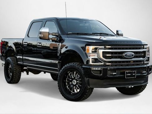 Used 2020 Ford F250 Platinum w/ FX4 Off-Road Package image 4