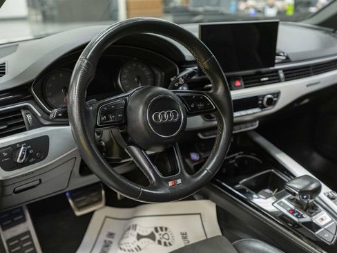 Used 2021 Audi S4 Premium w/ Convenience Package image 11