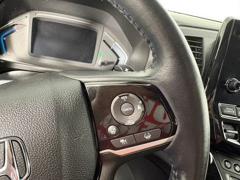 Used 2023 Honda Odyssey Elite image 16