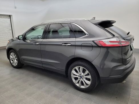 Used 2019 Ford Edge Titanium AWD/4WD image 3