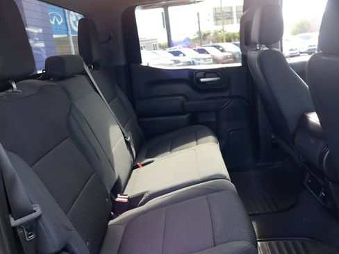 Used 2019 Chevrolet Silverado 1500 Custom w/ Custom Value Package AWD/4WD image 15