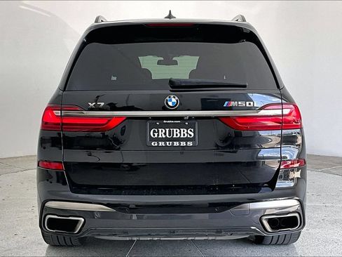 Used 2020 BMW X7 M50i w/ Dynamic Handling Package AWD/4WD image 4