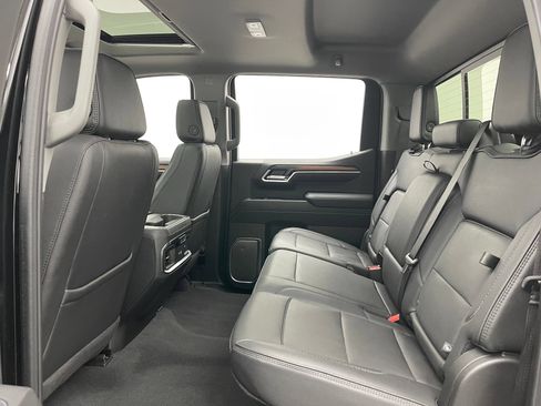 Used 2024 GMC Sierra 1500 Denali AWD/4WD image 41