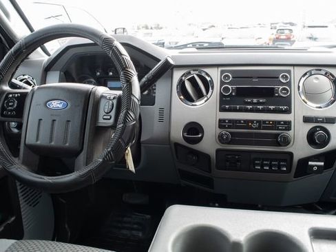 Used 2015 Ford F550 4x4 Crew Cab Super Duty image 27