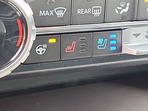 New 2025 Ford F150 Platinum w/ Equipment Group 702A High image 10