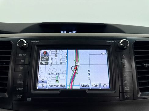 Used 2014 Toyota Sienna XLE w/ XLE Premium Package AWD/4WD image 5