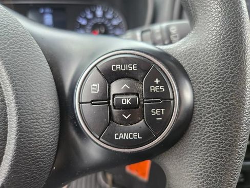 Used 2022 Kia Soul LX w/ Technology Package FWD image 33