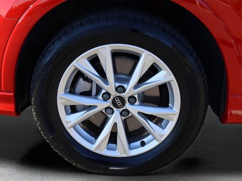 Used 2023 Audi Q3 2.0T Premium Plus image 9