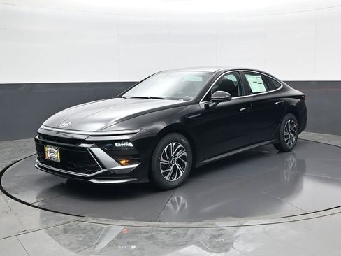 New 2026 Hyundai Sonata Blue FWD image 1