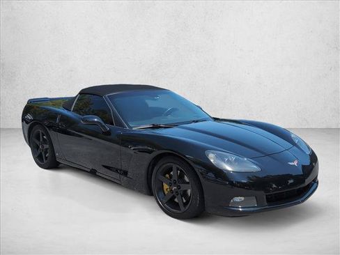 Used 2006 Chevrolet Corvette Convertible w/ Preferred Equipment Group RWD image 3