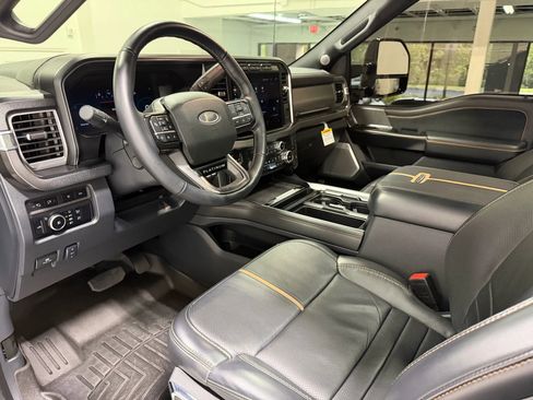 Used 2024 Ford F350 Platinum image 46