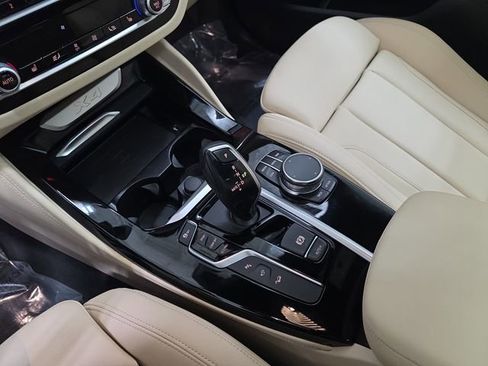 Used 2021 BMW X4 xDrive30i w/ Premium Package image 25