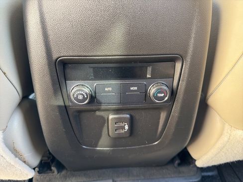 Used 2020 Buick Enclave Essence w/ Sport Touring Edition image 22