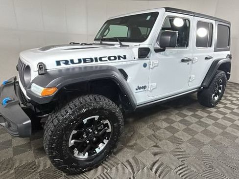 Used 2024 Jeep Wrangler Unlimited Rubicon 4xe AWD/4WD image 6