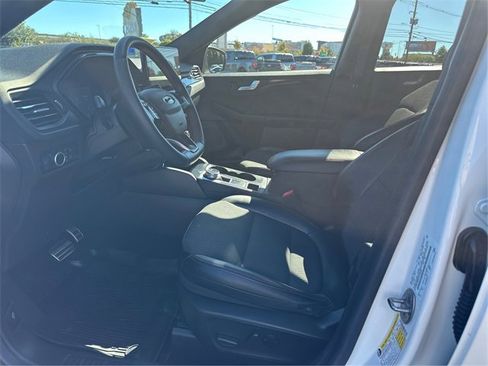 Used 2023 Ford Escape ST-Line w/ Tech Pack #1 image 9