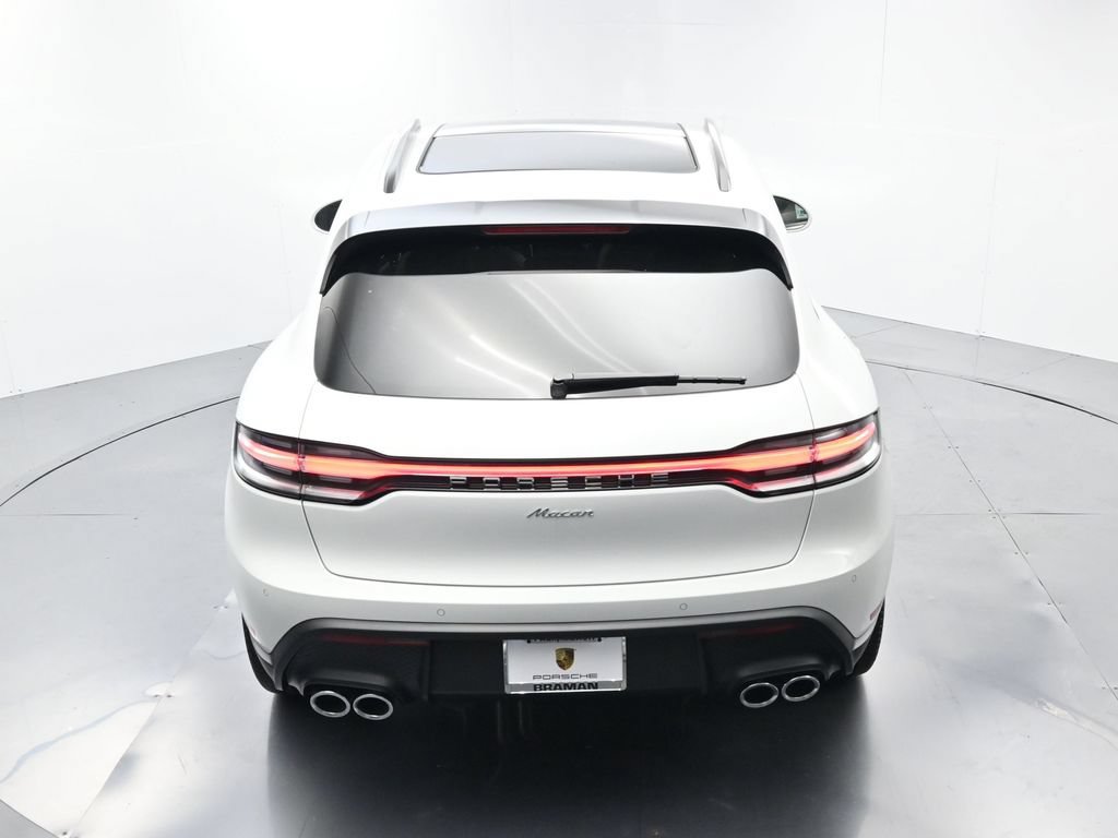 Certified 2026 Porsche Macan AWD/4WD image 36