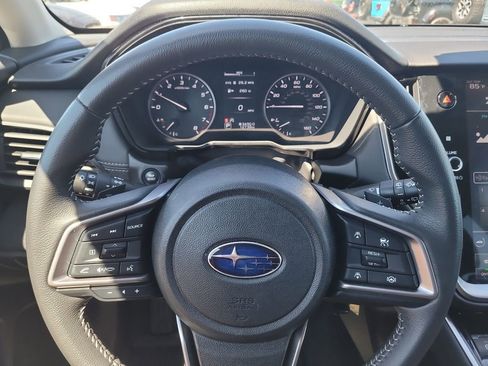 Used 2025 Subaru Outback Premium image 25