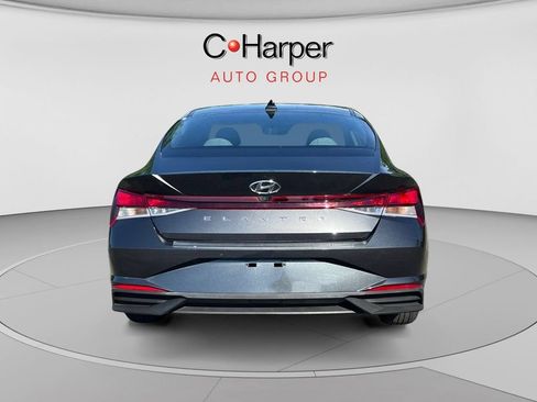 Used 2023 Hyundai Elantra SEL w/ Convenience Package FWD image 4
