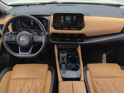 Used 2021 Nissan Rogue Platinum FWD image 26