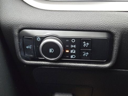 Used 2023 Ford Explorer XLT w/ Equipment Group 202A image 23