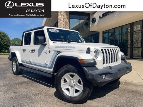 Used 2022 Jeep Gladiator Sport AWD/4WD image 1