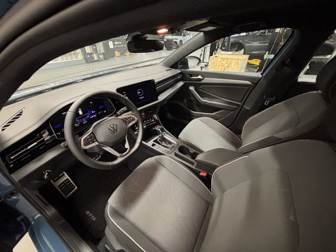 New 2025 Volkswagen Jetta Sport image 5