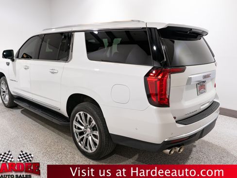 Used 2024 GMC Yukon XL Denali w/ Advanced Technology Package AWD/4WD image 3