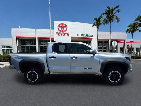 Used 2024 Toyota Tacoma TRD Off-Road AWD/4WD image 7