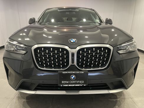 Certified 2023 BMW X4 xDrive30i w/ Premium Package image 2