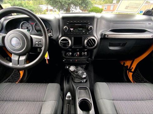 Used 2012 Jeep Wrangler Sport AWD/4WD image 15