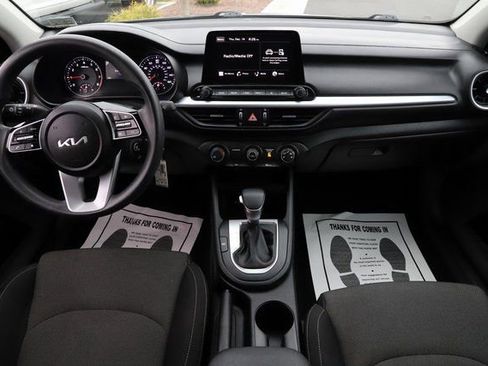 Used 2023 Kia Forte LXS image 18