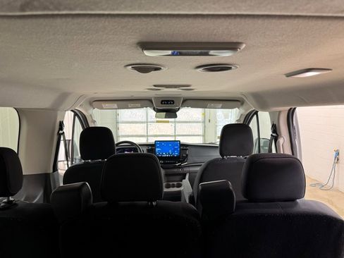 Used 2023 Ford Transit 350 XLT RWD image 27