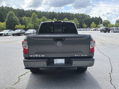 Certified 2024 Nissan Titan SV w/ SV Convenience Package AWD/4WD image 8