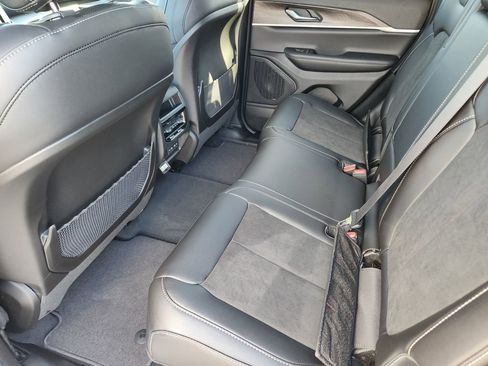 New 2026 Jeep Grand Cherokee Altitude image 20