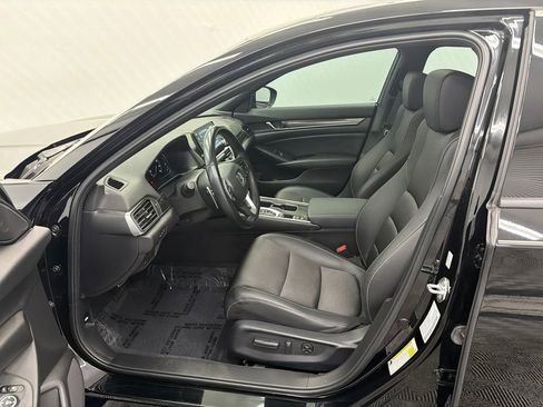 Used 2022 Honda Accord Sport image 9